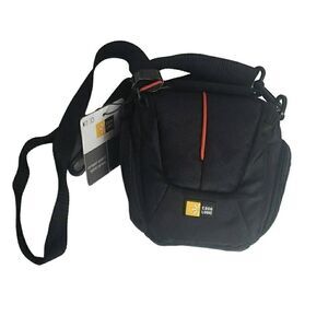 NWT Camera Case by Case Logic